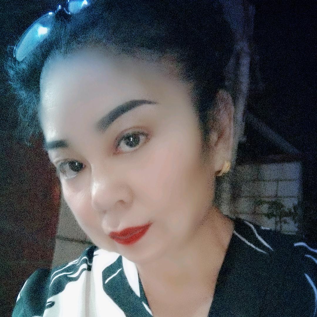 春风里的美女