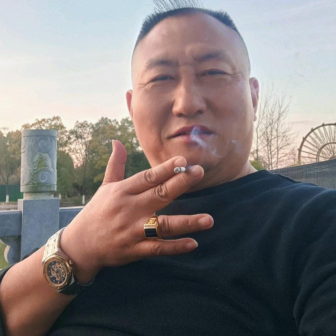 小龙人