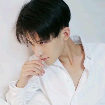 世界埋没了我。