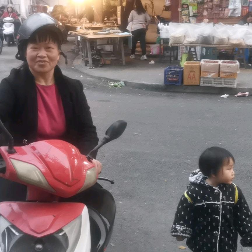 蒋万英   拒绝私聊