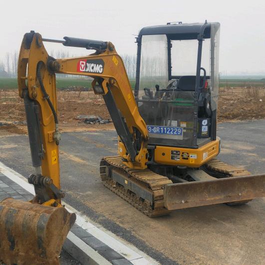 大中小挖机出租