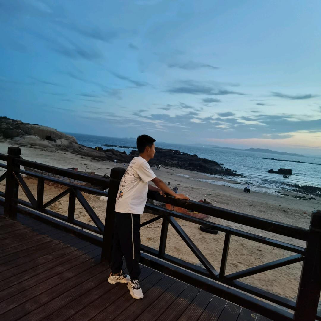 终究是晚不是安