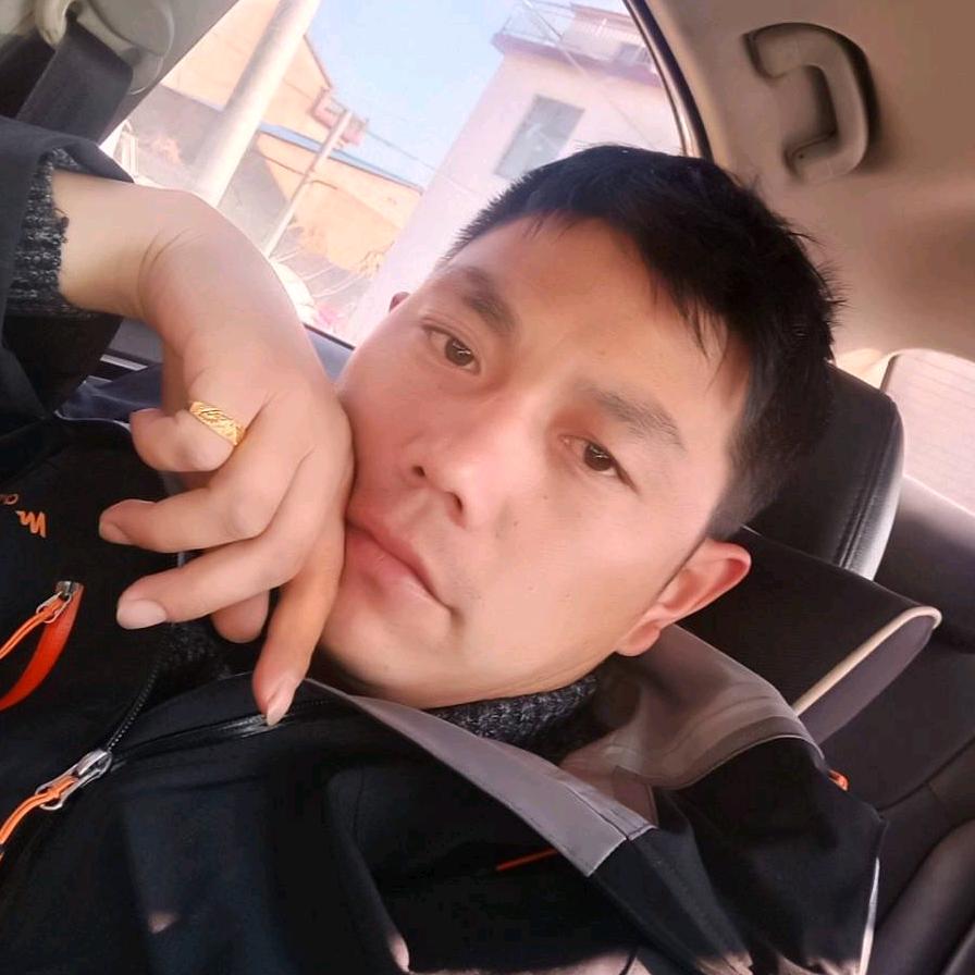 西点驾校：：教练小哥
