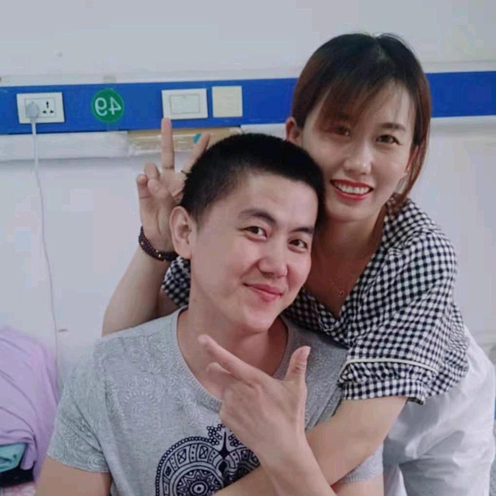 手足夫妻