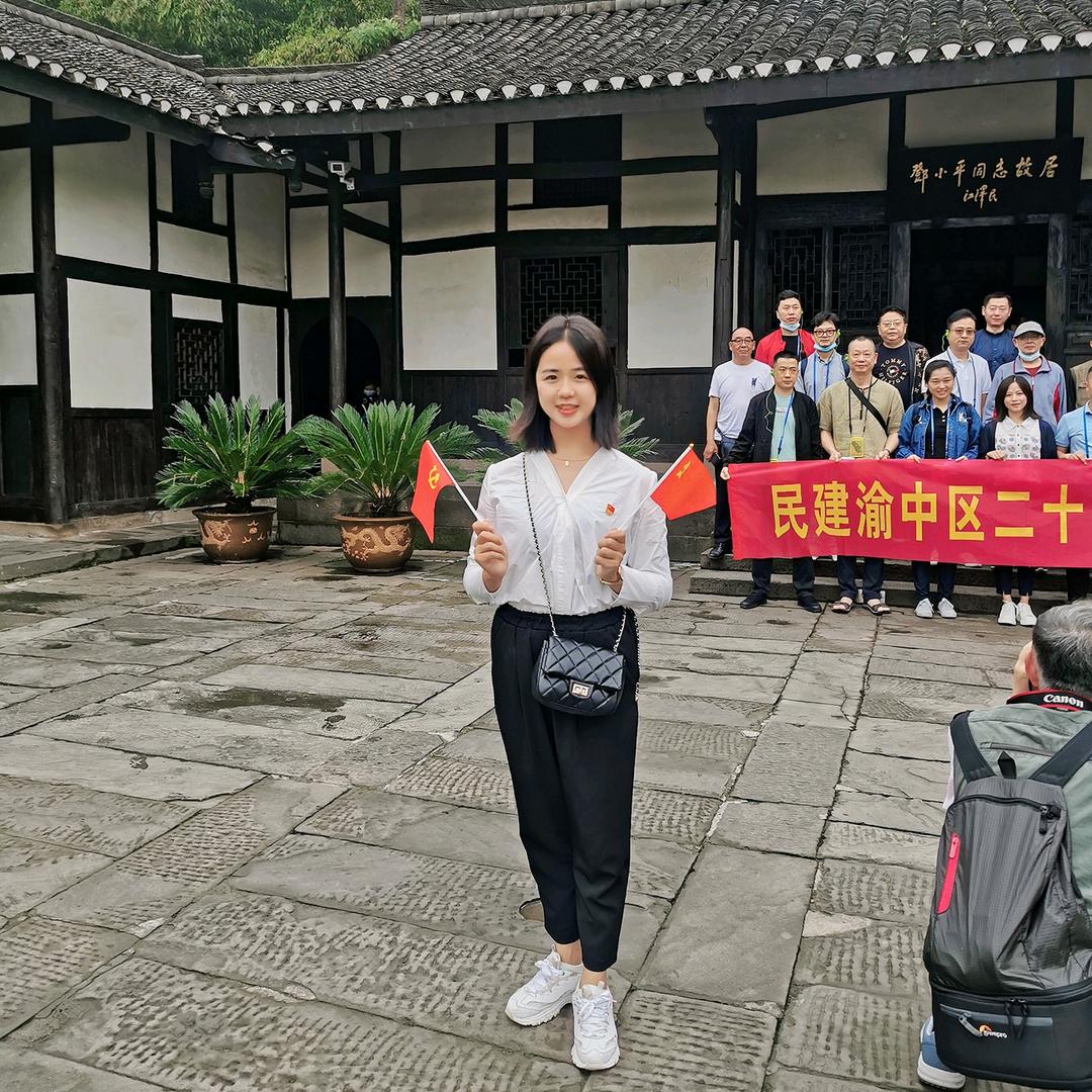 小魏书记