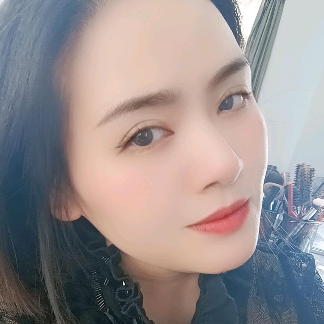 依旧艾妮