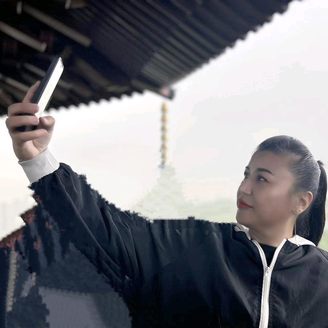 塔洁古丽