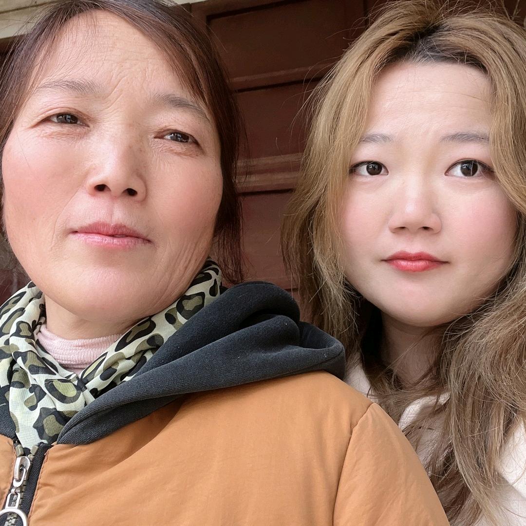 幸福一家人，农村月华