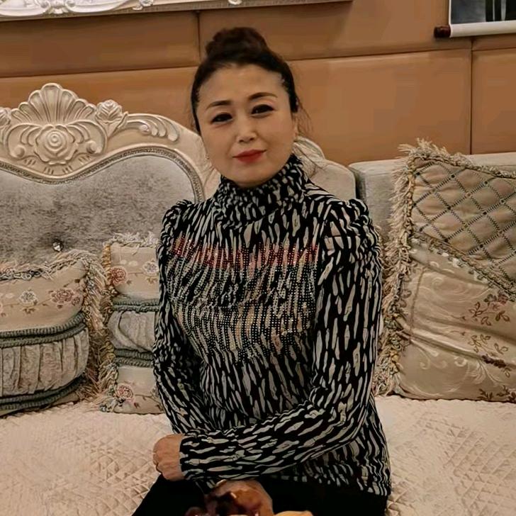 开心一家俩宝姥姥，