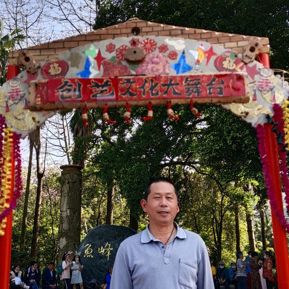 快乐男神，单身，离异，聊天娱乐不定期直播