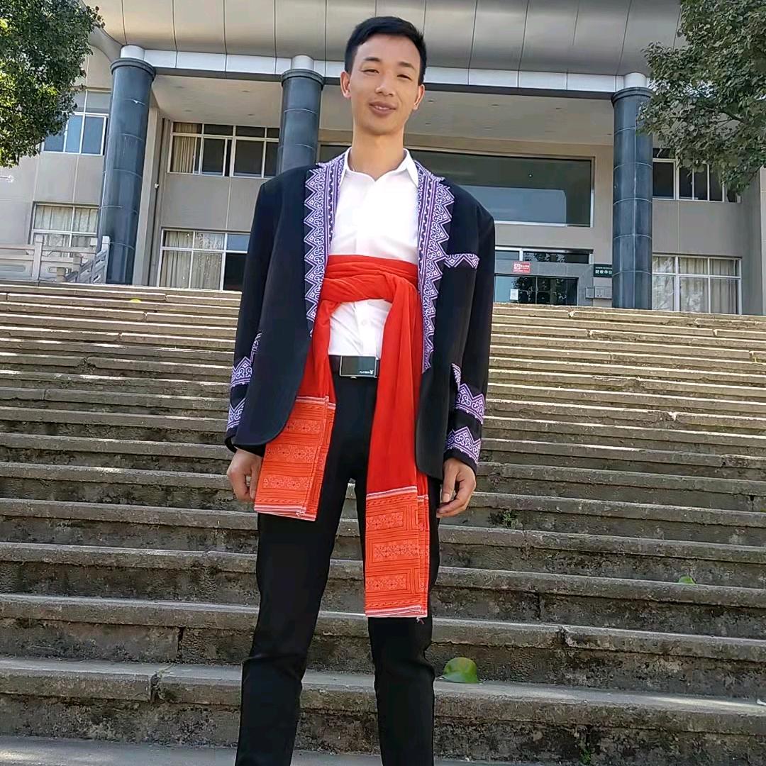 贵州贫困户哥哥
