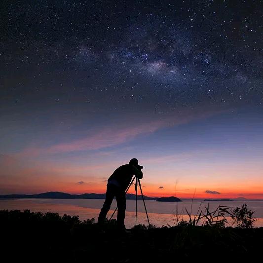 依然☄