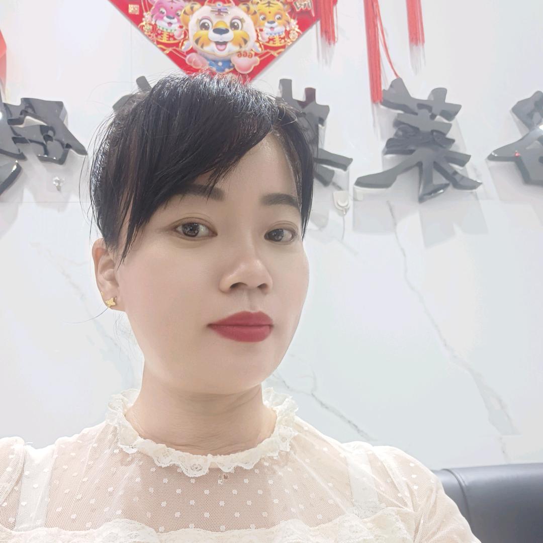 卖瓷砖的玲姐姐