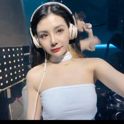 神奇的贝贝女装