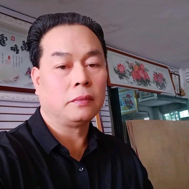 覃远林