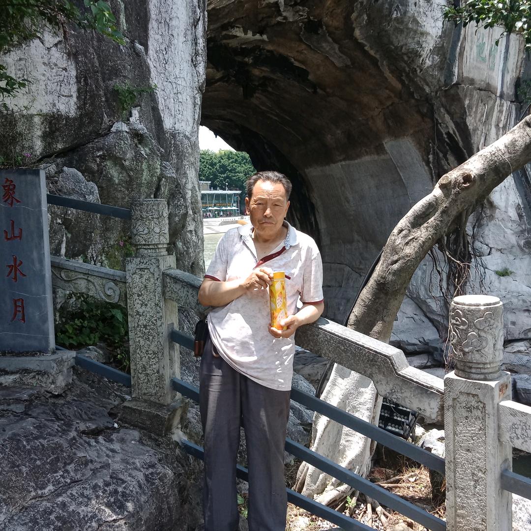 将心比心周训友