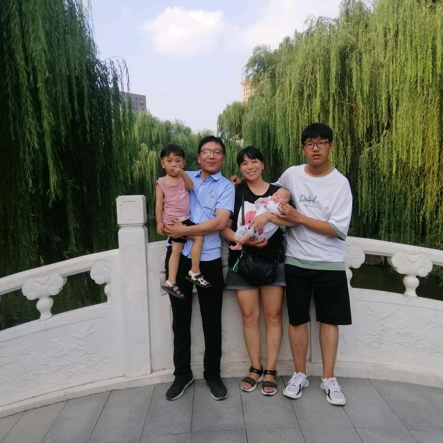 大口格林鞋吧，丽丽鞋服超市