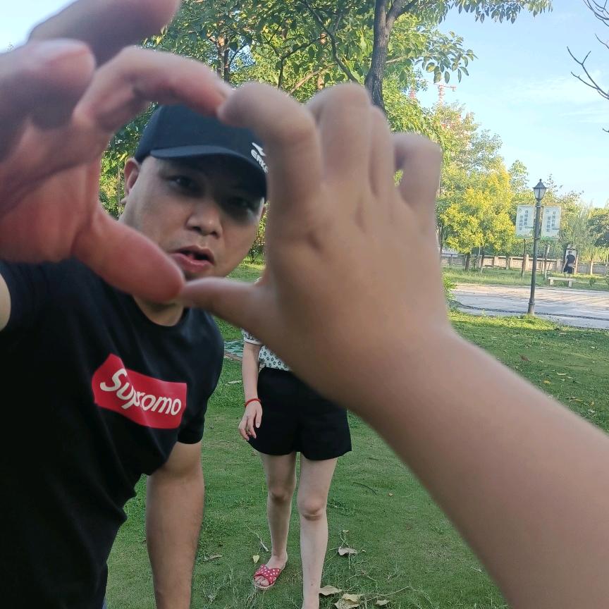 志明