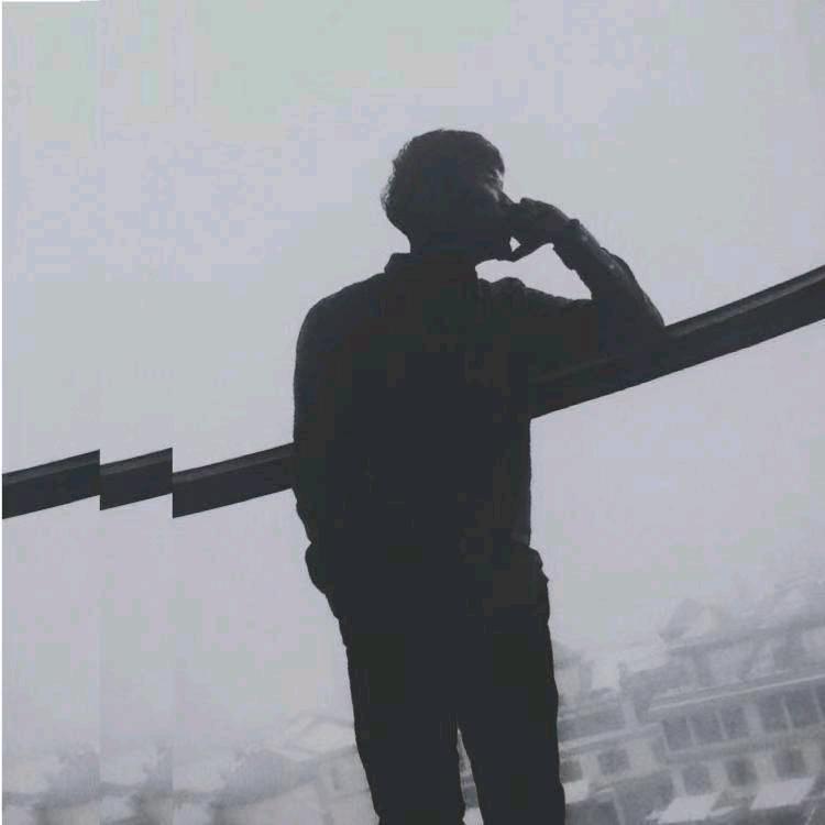 ﻩ⛅️🌥等雨停丶