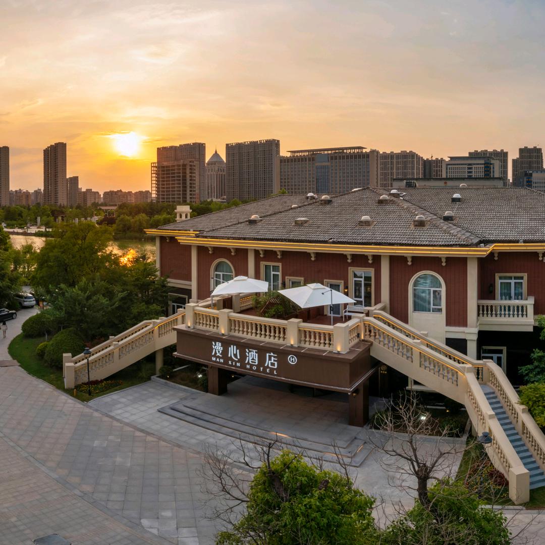 徐州东站金龙湖漫心府