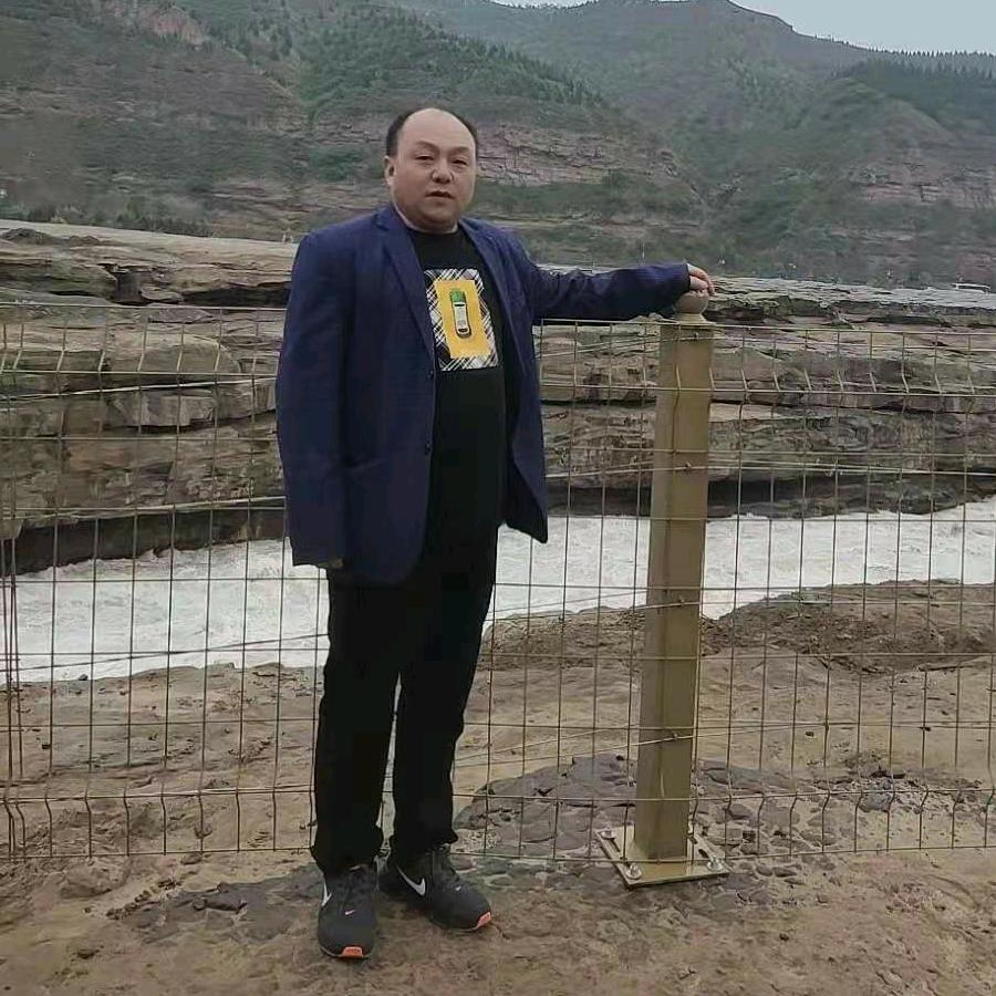 向快乐出发😎