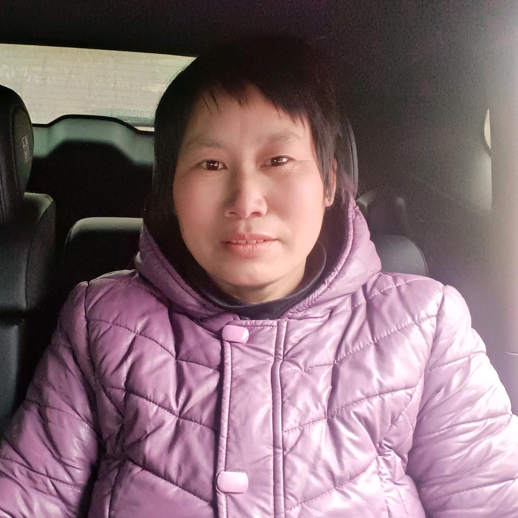 幸福的一家人。