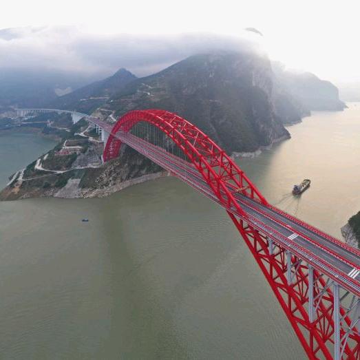 剑指山峰