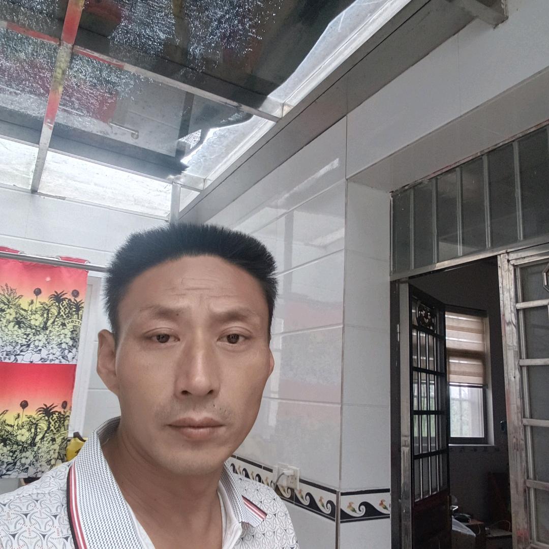 苏奎专业三十六行，专业彩钢瓦防锈漆长荡人