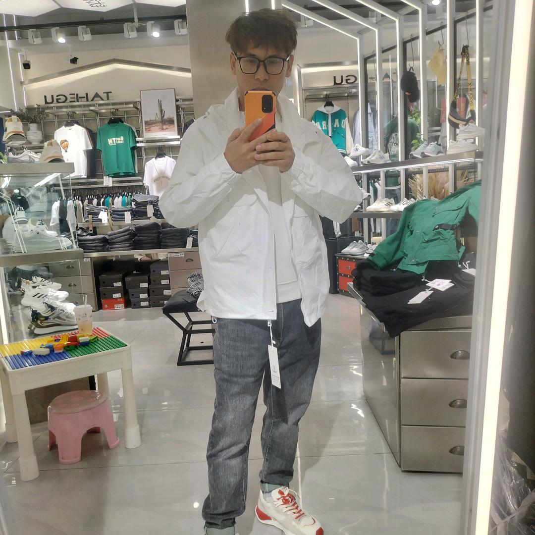五年级三班班长表带店