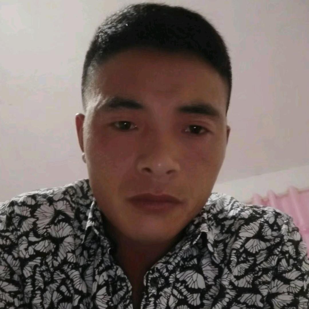 靠墙等红杏