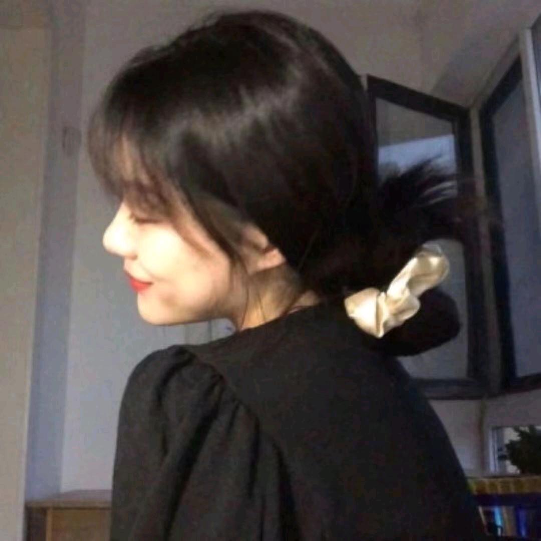 丽丽.