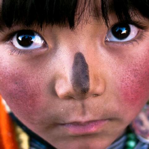 超越自己              ╰