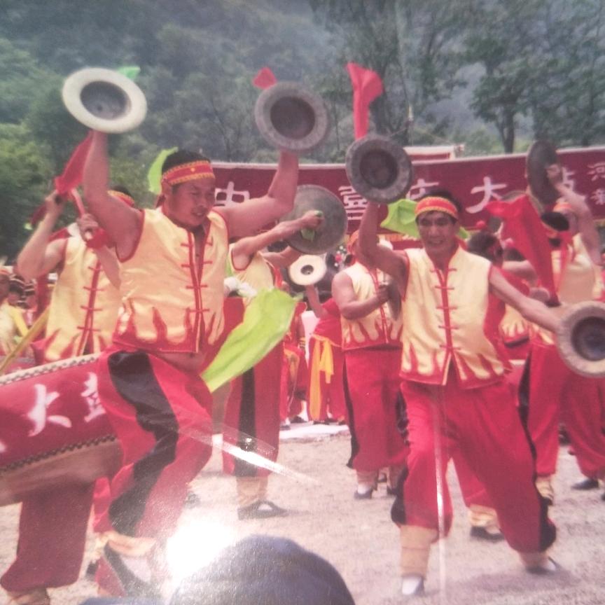 中国喜庆大鼓艺术团
