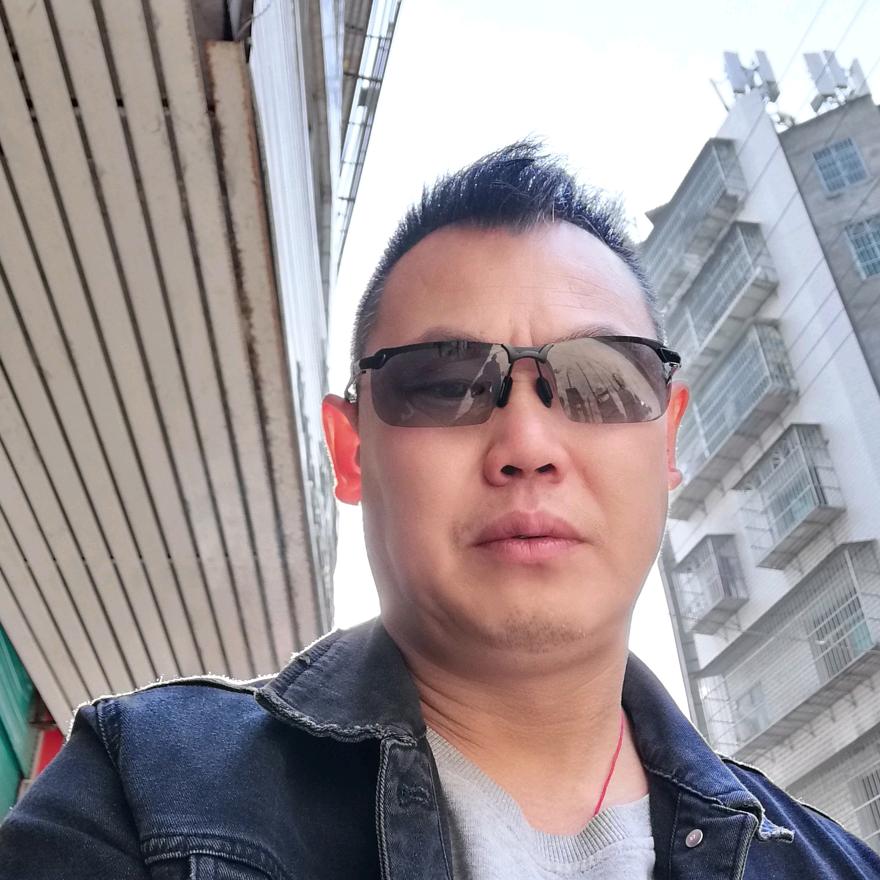 黑哥.临巴人🌈