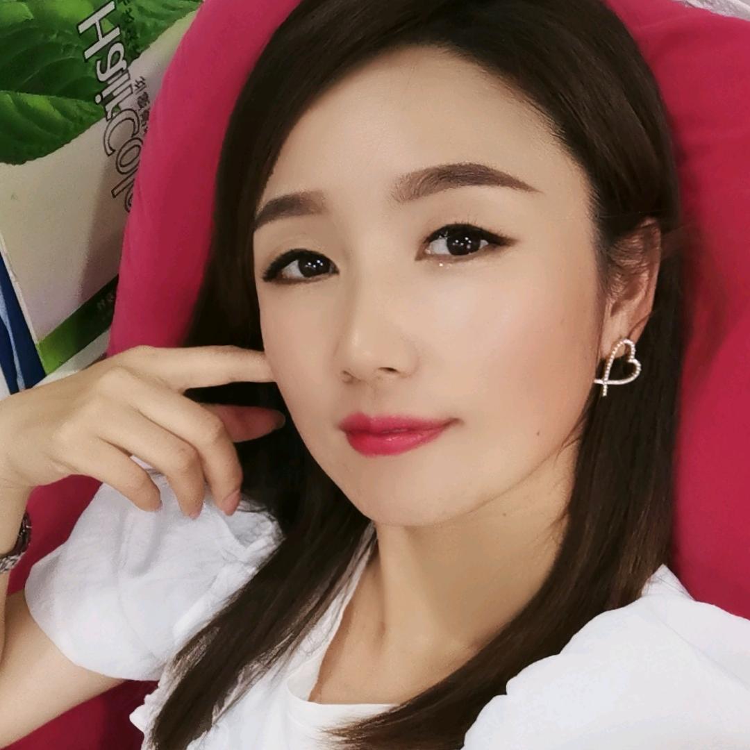 莫莫