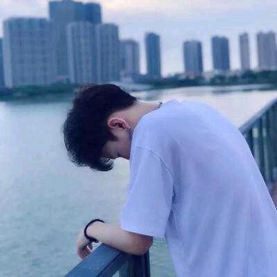 ▁倔强こ男孩う