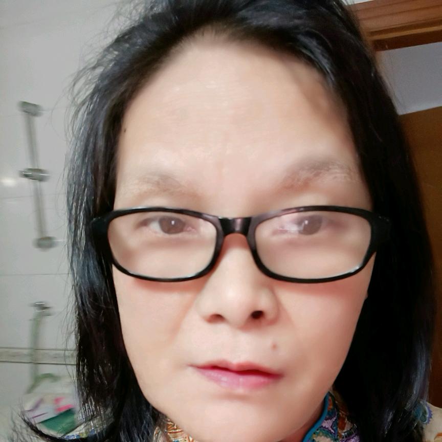 鱼中水，爱唱歌的姐