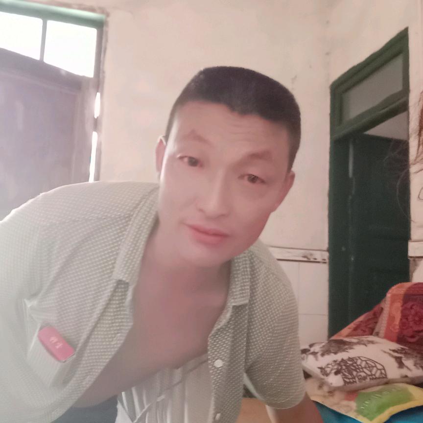 龚四