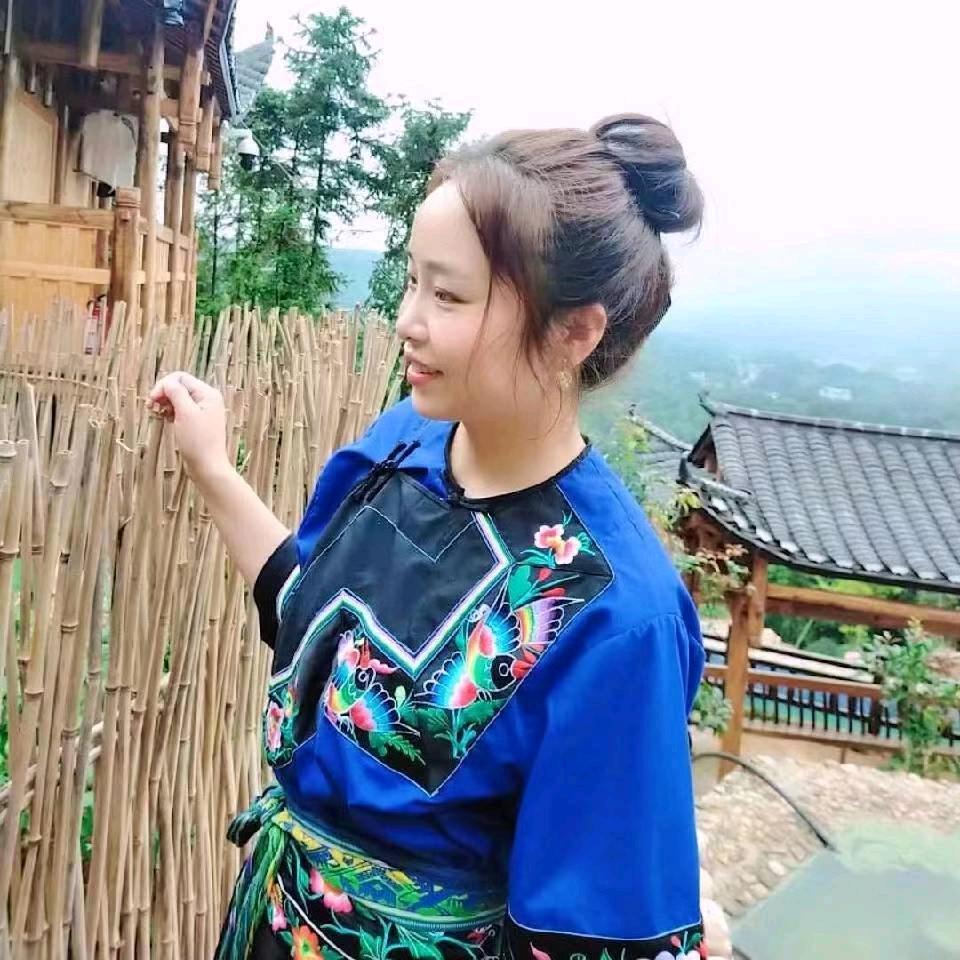 茅洱洞山庄+糖果特产