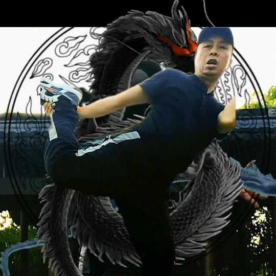 抱笔哥（手机摄影）