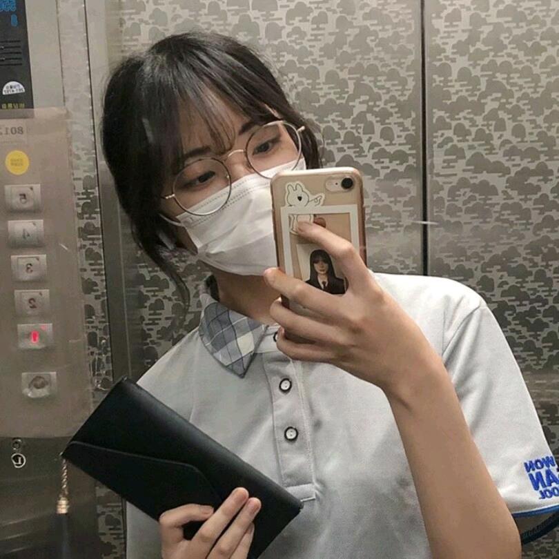 朱L璇^_^