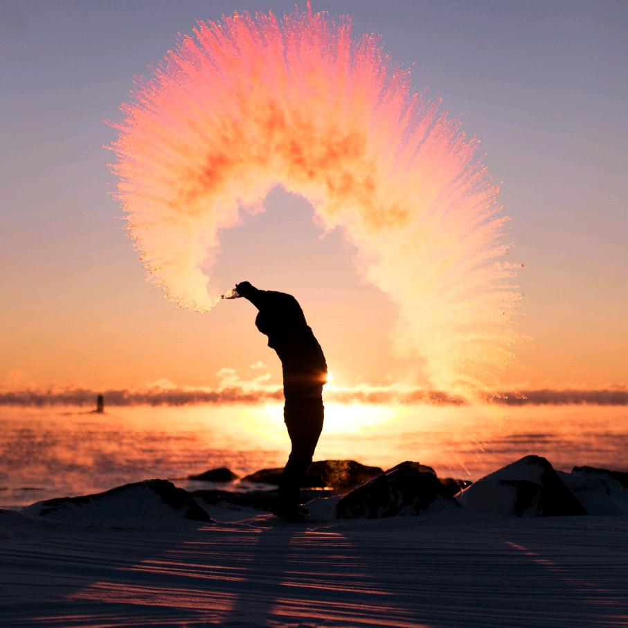 动荡的彩色风车