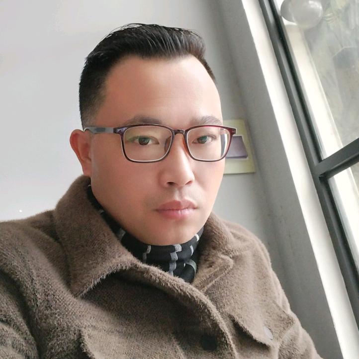 缤纷树服饰商行