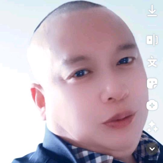 开心哥，71年的🐷🐷🌹🌹
