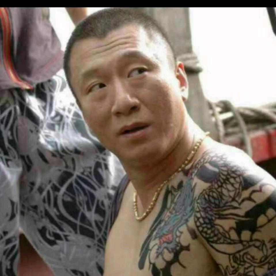 嗨→_→☞大叔☜