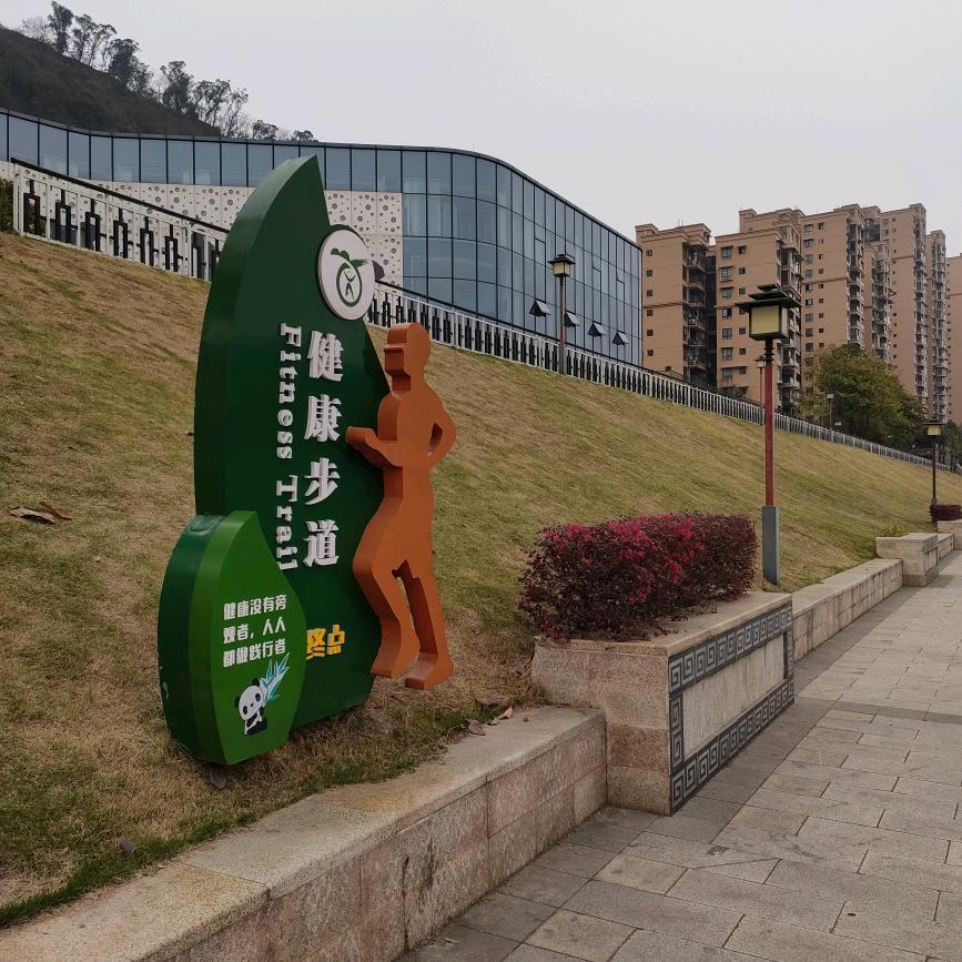 往事不回头，余生不将就