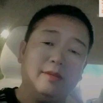 身后的影子