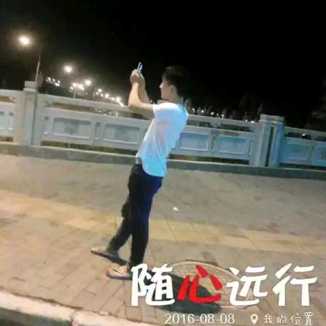 ♛一世轻狂。半世凄凉♛