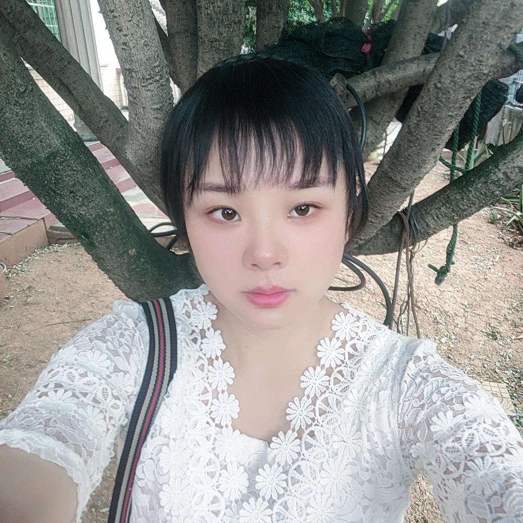 蓝蓝跑胡子