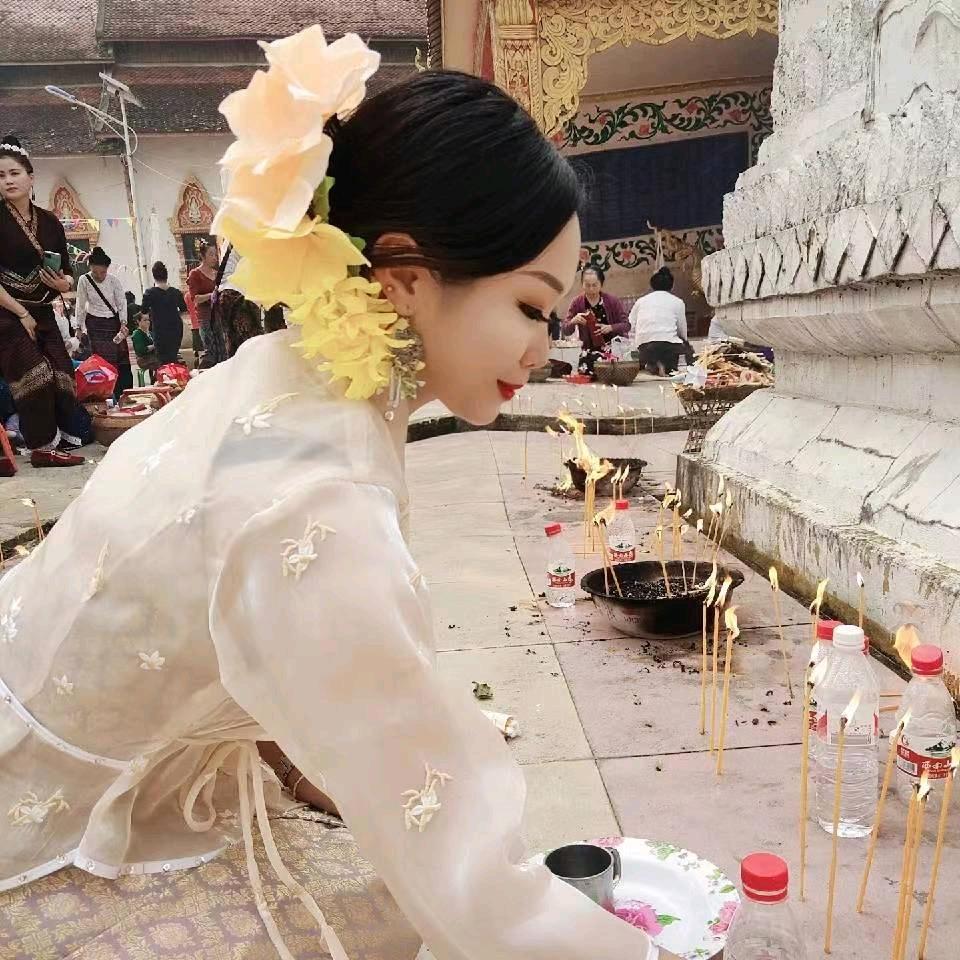 “鸟语花香傣家院”   暖心女汉子♥